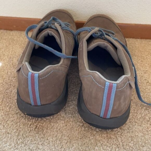 aravon by New Balance sneaker hiking shoe - Picture 4 of 11